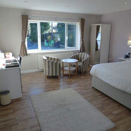 Coombe Dale Accommodation Lulsgate Bottom Номер фото