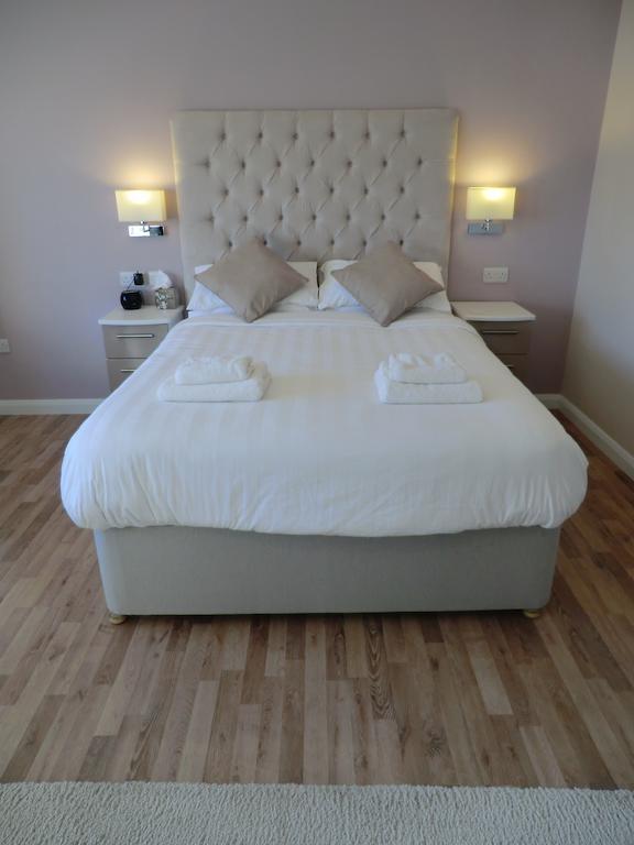 Coombe Dale Accommodation Lulsgate Bottom Номер фото